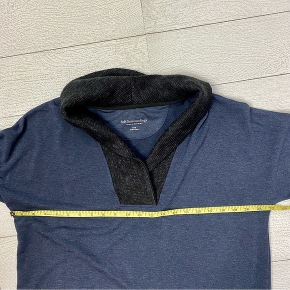 Soft Surroundings Navy charcoal gray collar Tunic stretch knit top size s - Picture 9 of 10